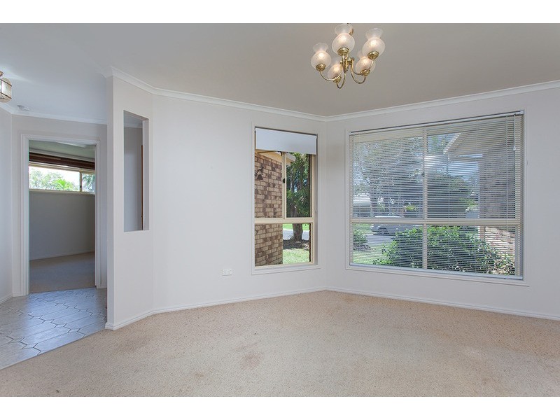 20 Berrimbillah Court, Ocean Shores NSW 2483