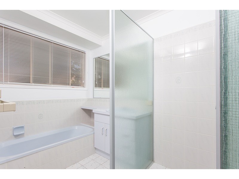 20 Berrimbillah Court, Ocean Shores NSW 2483