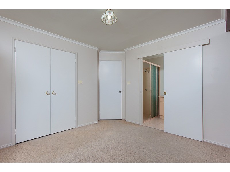 20 Berrimbillah Court, Ocean Shores NSW 2483