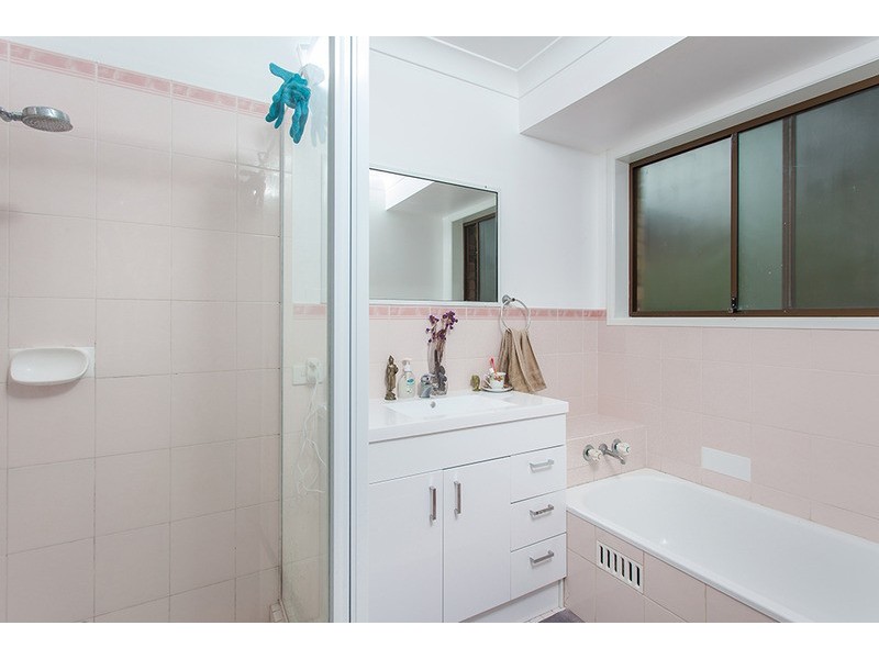 12 Boondoon  Crescent, Ocean Shores NSW 2483