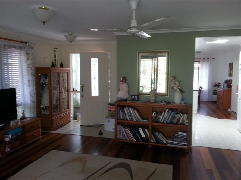 15 Gloria Street, South Golden Beach NSW 2483