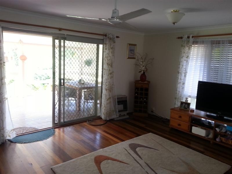 15 Gloria Street, South Golden Beach NSW 2483