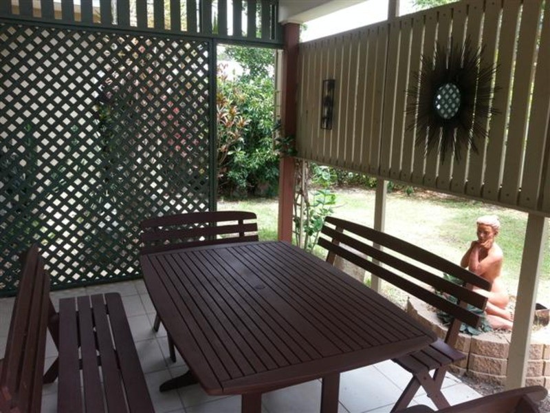 2/48 rajah rd, Ocean Shores NSW 2483