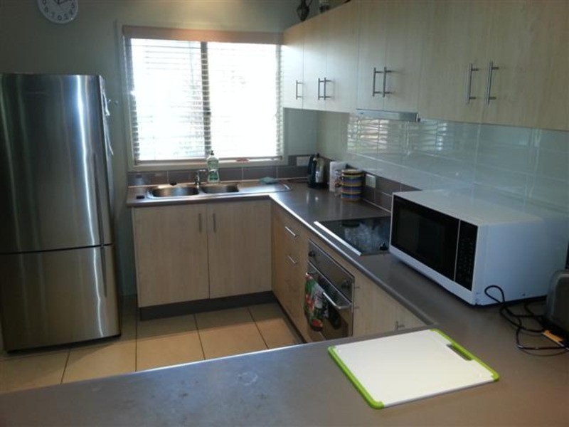 2/48 rajah rd, Ocean Shores NSW 2483