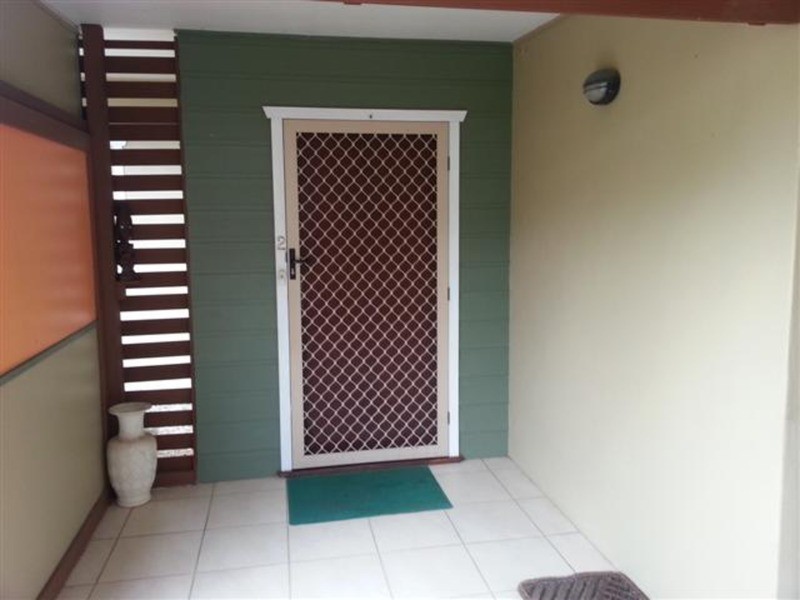 2/48 rajah rd, Ocean Shores NSW 2483