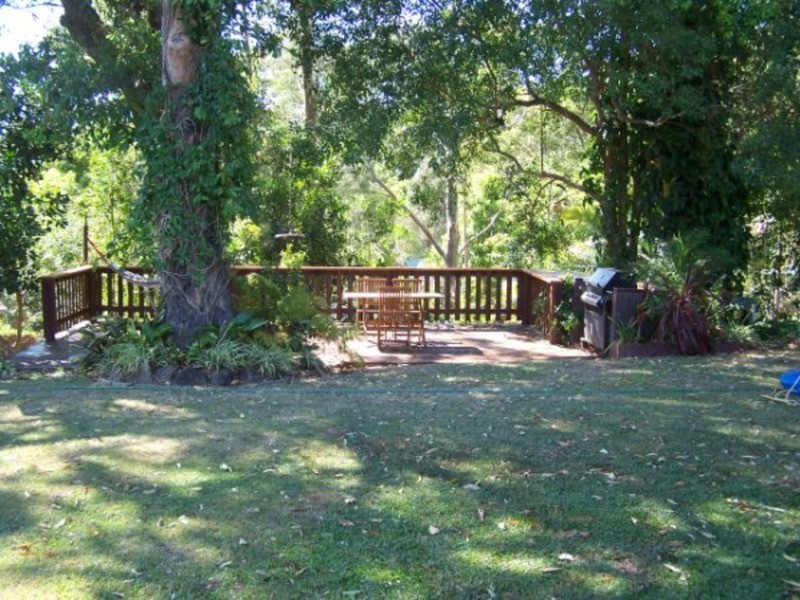 10 Gilba Avenue, Ocean Shores NSW 2483