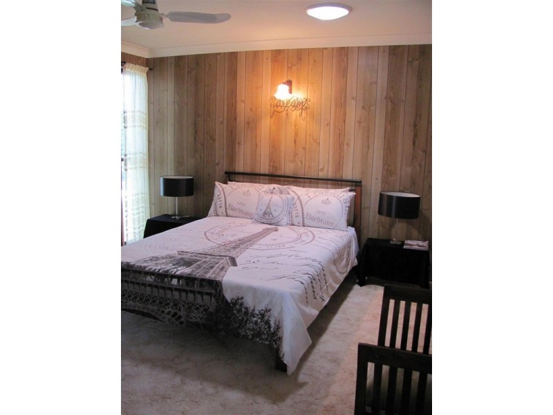 27 Rajah Road, Ocean Shores NSW 2483