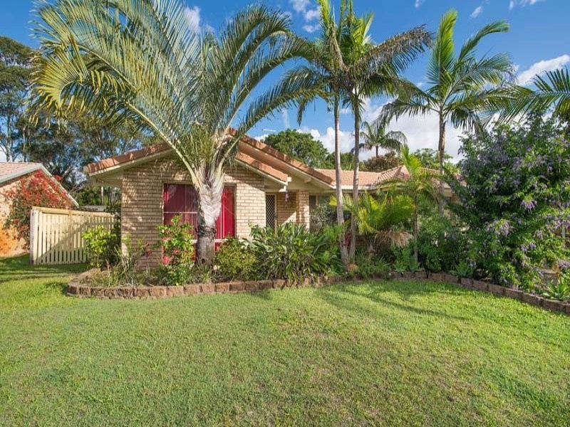 5 Eloura Court, Ocean Shores NSW 2483