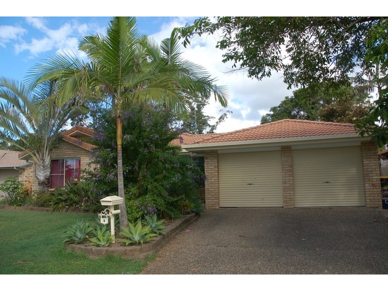 5 Eloura Court, Ocean Shores NSW 2483