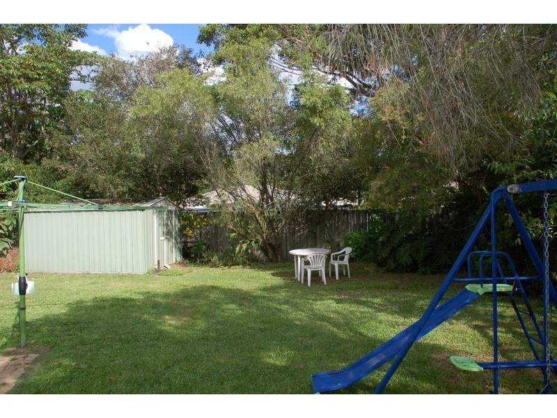 5 Eloura Court, Ocean Shores NSW 2483
