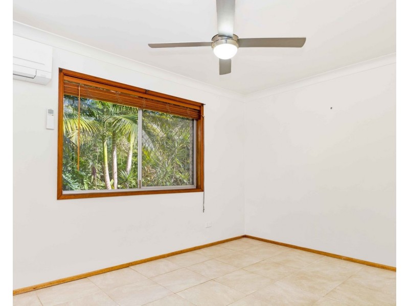 4 Qui Court, Ocean Shores NSW 2483