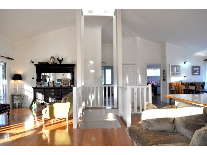 34 Mia Court, Ocean Shores NSW 2483