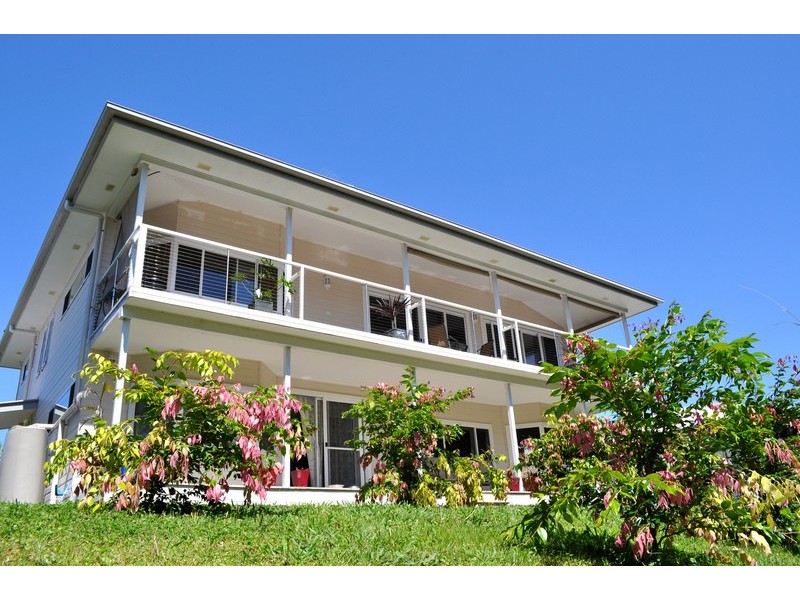 34 Mia Court, Ocean Shores NSW 2483