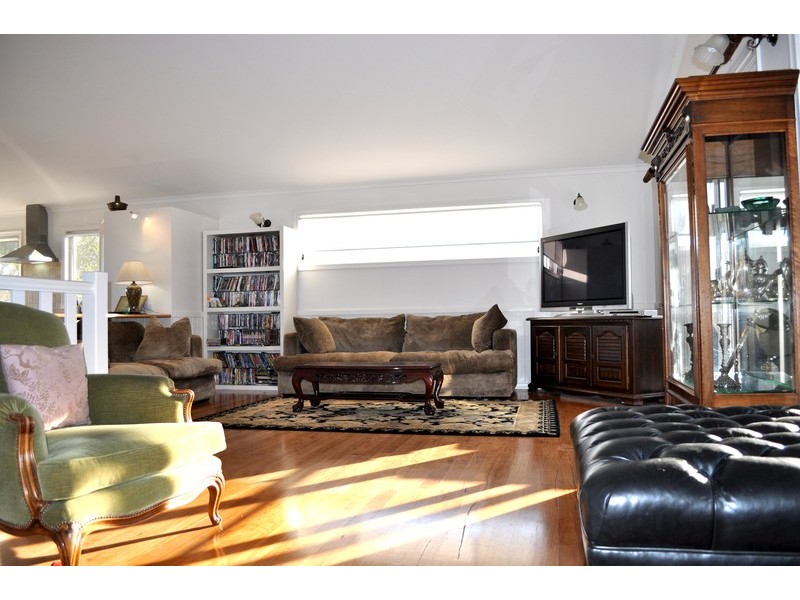 34 Mia Court, Ocean Shores NSW 2483