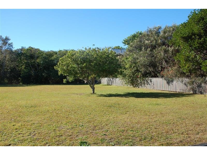 21 Muli Muli Avenue, Ocean Shores NSW 2483