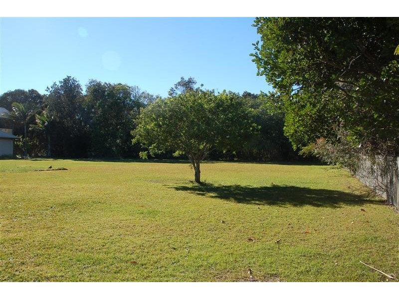 21 Muli Muli Avenue, Ocean Shores NSW 2483