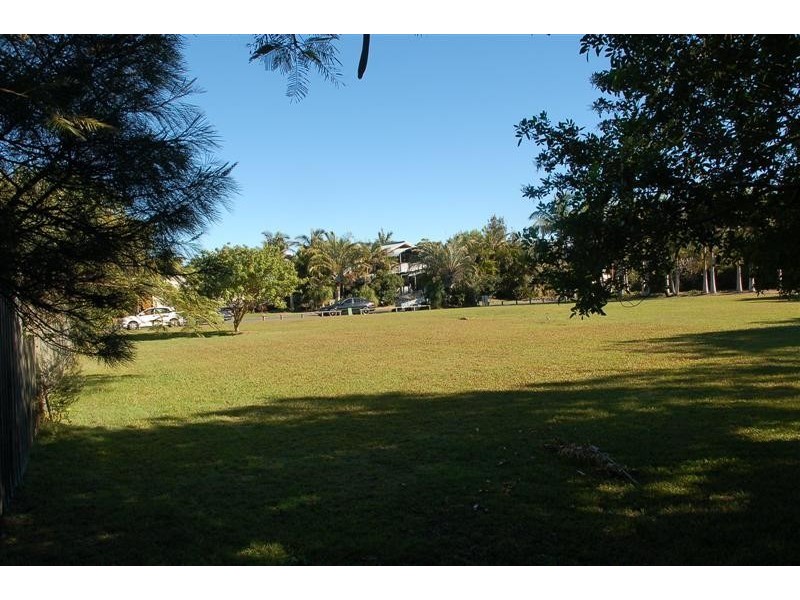 21 Muli Muli Avenue, Ocean Shores NSW 2483