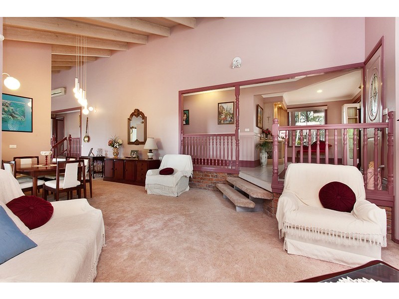 11 Tongarra Drive, Ocean Shores NSW 2483