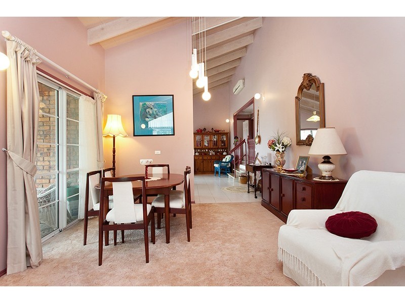 11 Tongarra Drive, Ocean Shores NSW 2483