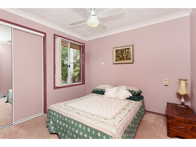 11 Tongarra Drive, Ocean Shores NSW 2483