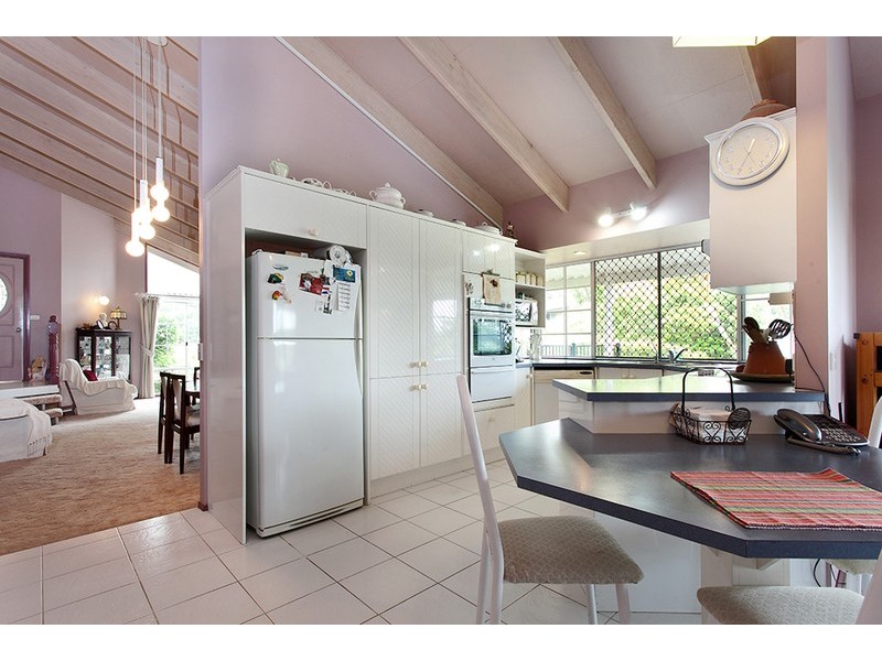 11 Tongarra Drive, Ocean Shores NSW 2483