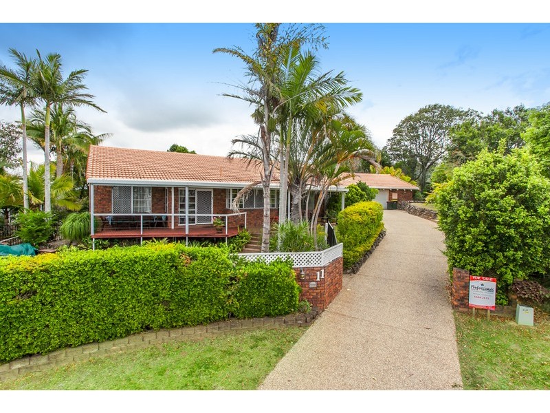11 Tongarra Drive, Ocean Shores NSW 2483