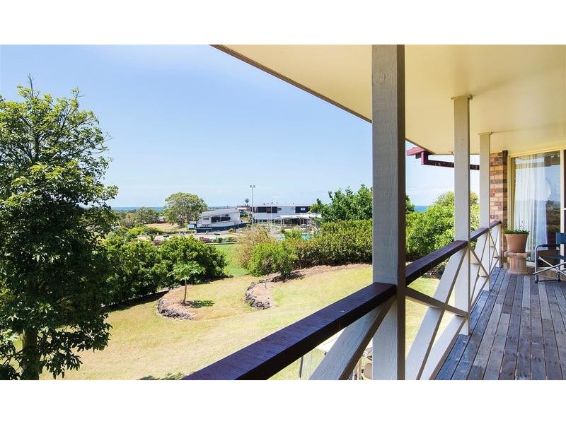 14 Kanandah Court, Ocean Shores NSW 2483