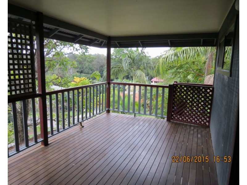 8 Matong Drive, Ocean Shores NSW 2483