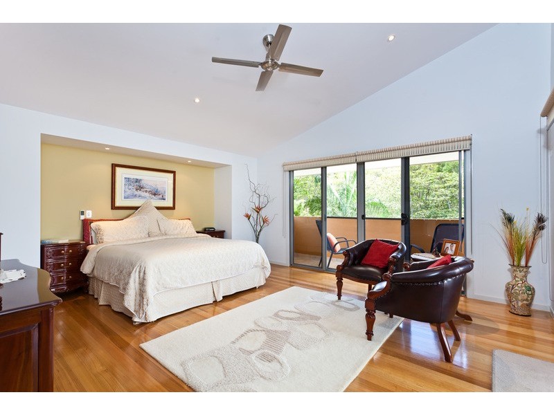 30 Mia Court, Ocean Shores NSW 2483