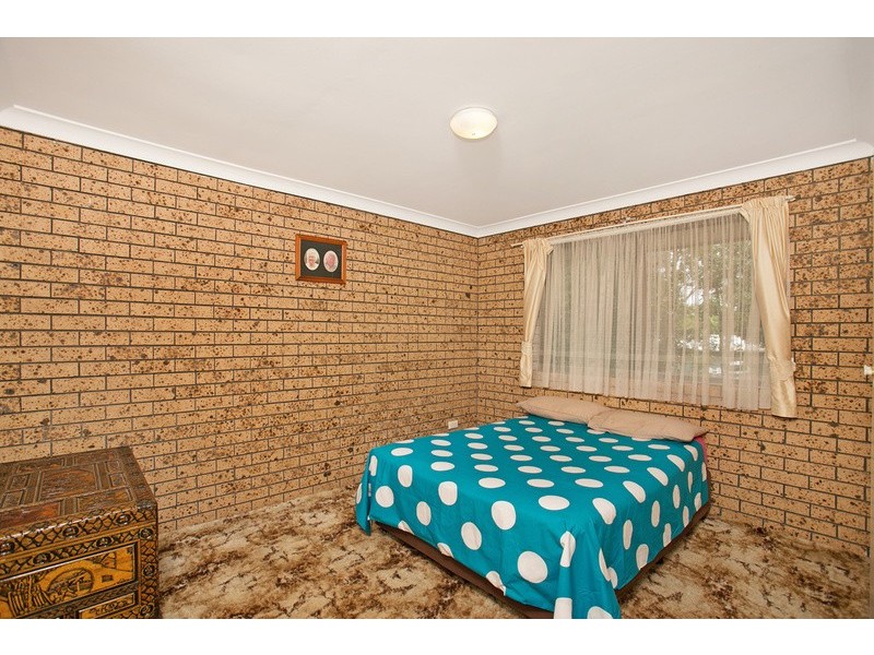 6 Warrambool Road, Ocean Shores NSW 2483