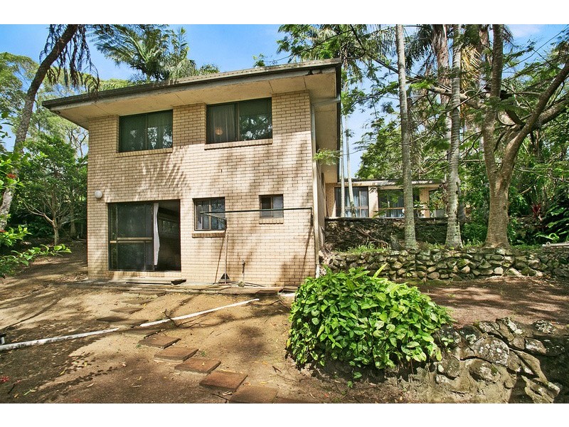 6 Warrambool Road, Ocean Shores NSW 2483