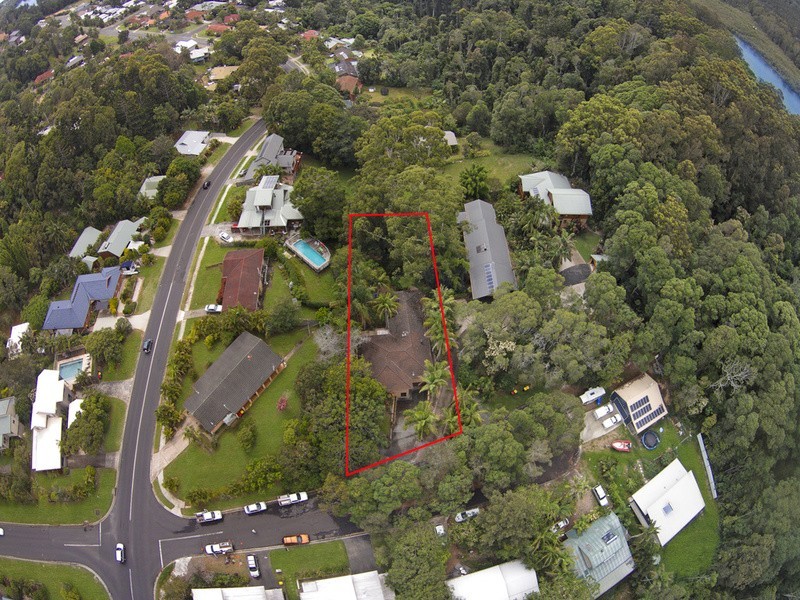 6 Warrambool Road, Ocean Shores NSW 2483