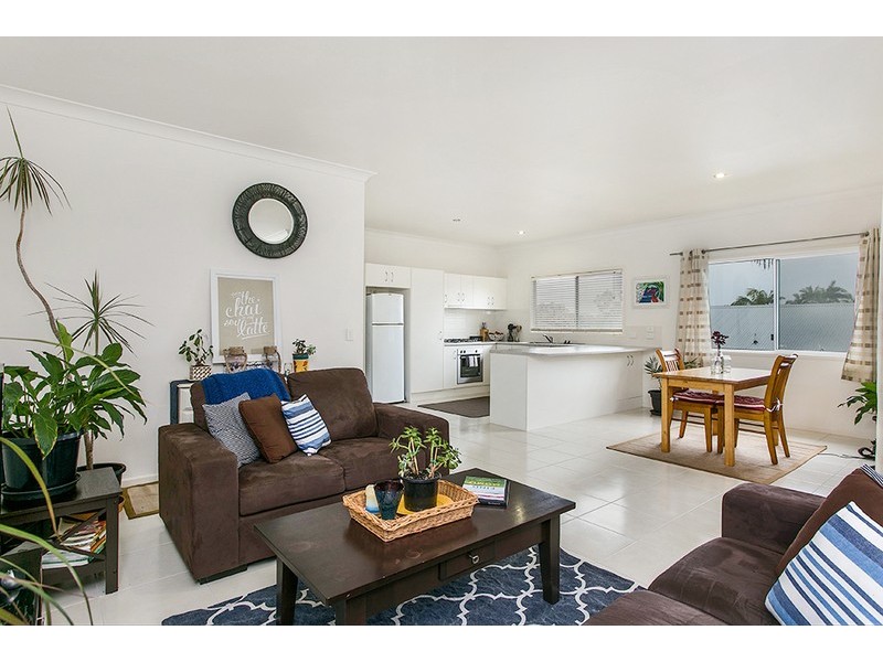 1B Namoi Glen, Ocean Shores NSW 2483