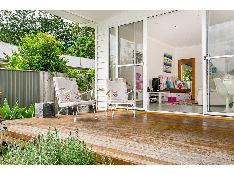 2B Gara Court, Ocean Shores NSW 2483