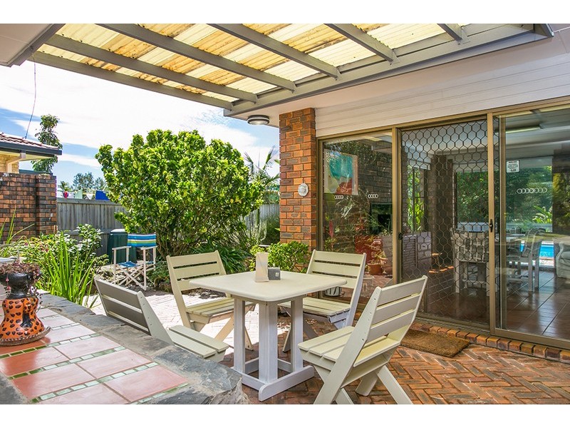 14 Gilba Avenue, Ocean Shores NSW 2483