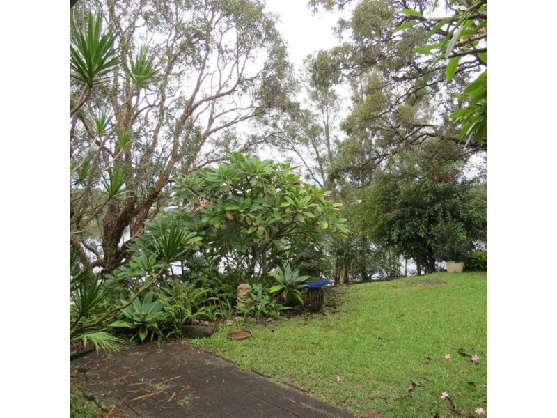23 Berrimbillah Court, Ocean Shores NSW 2483