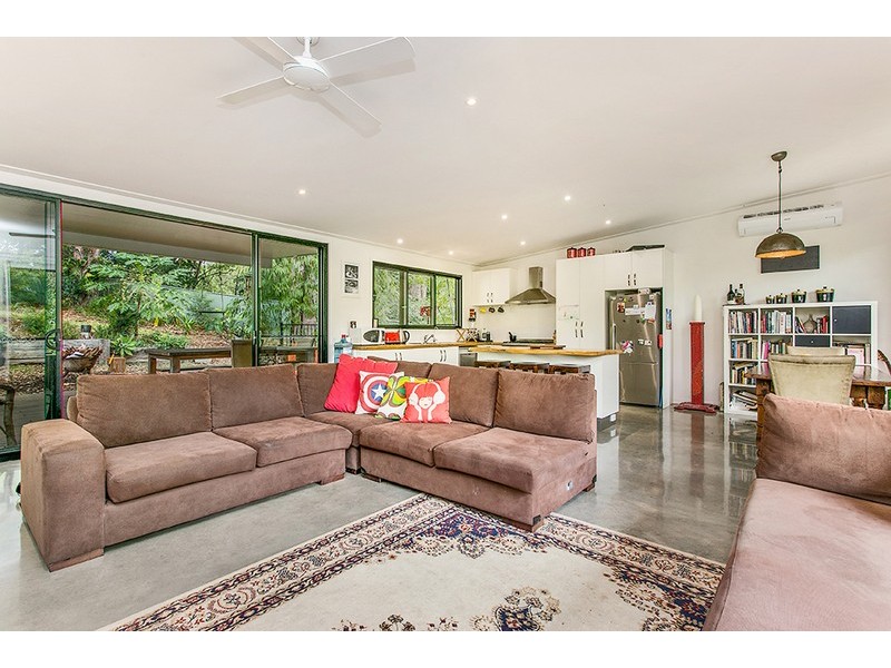 21 Mundurra Avenue, Ocean Shores NSW 2483