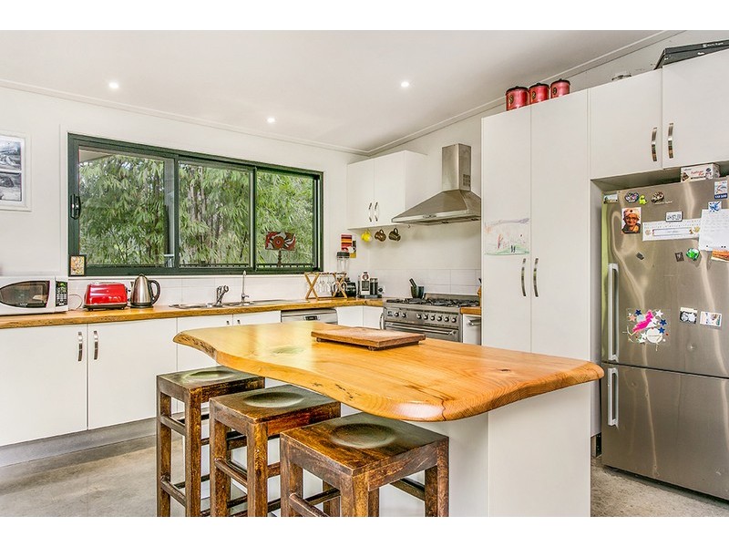 21 Mundurra Avenue, Ocean Shores NSW 2483