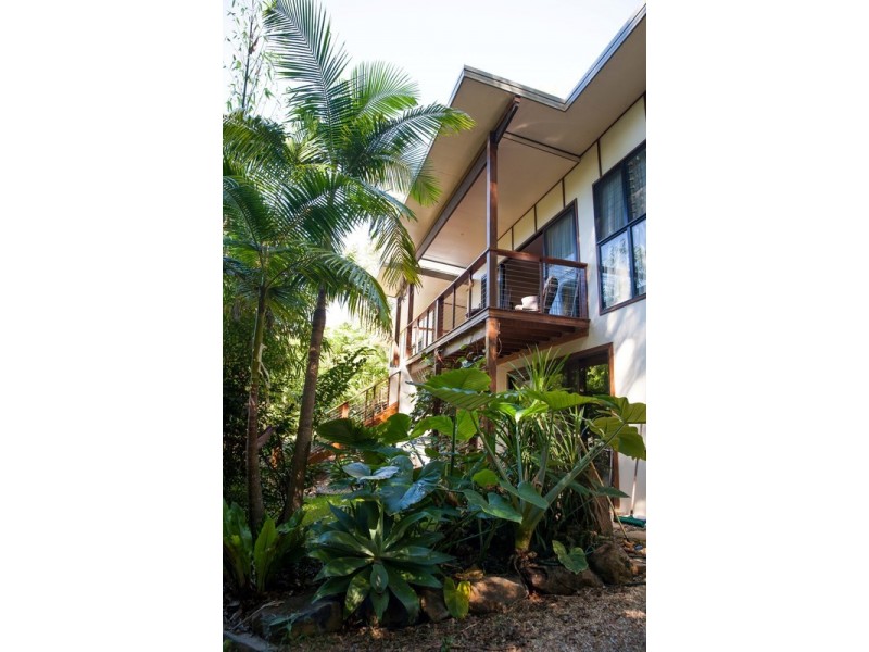 21 Mundurra Avenue, Ocean Shores NSW 2483