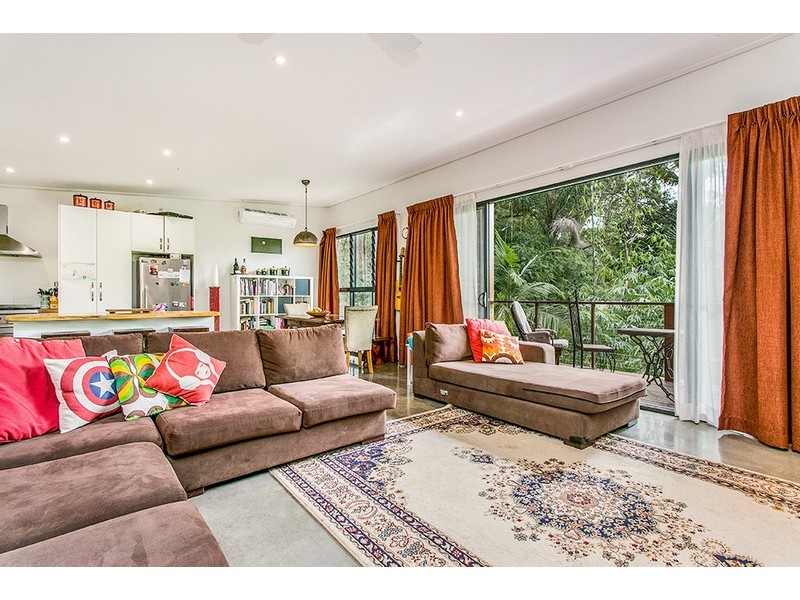 21 Mundurra Avenue, Ocean Shores NSW 2483