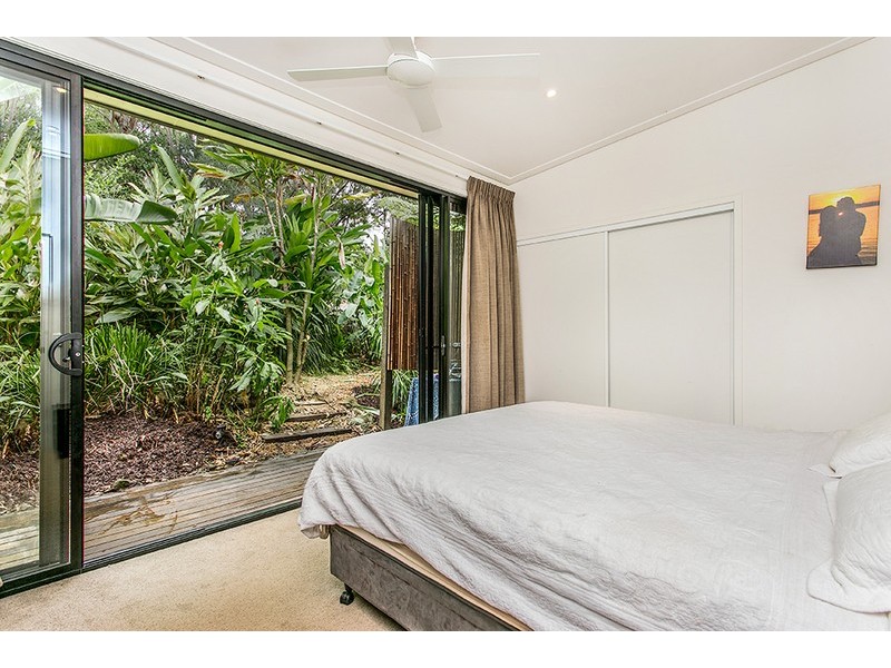 21 Mundurra Avenue, Ocean Shores NSW 2483