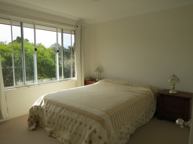 1/1 Nandroya Avenue, Ocean Shores NSW 2483