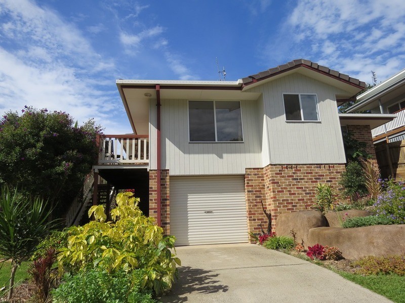1/1 Nandroya Avenue, Ocean Shores NSW 2483