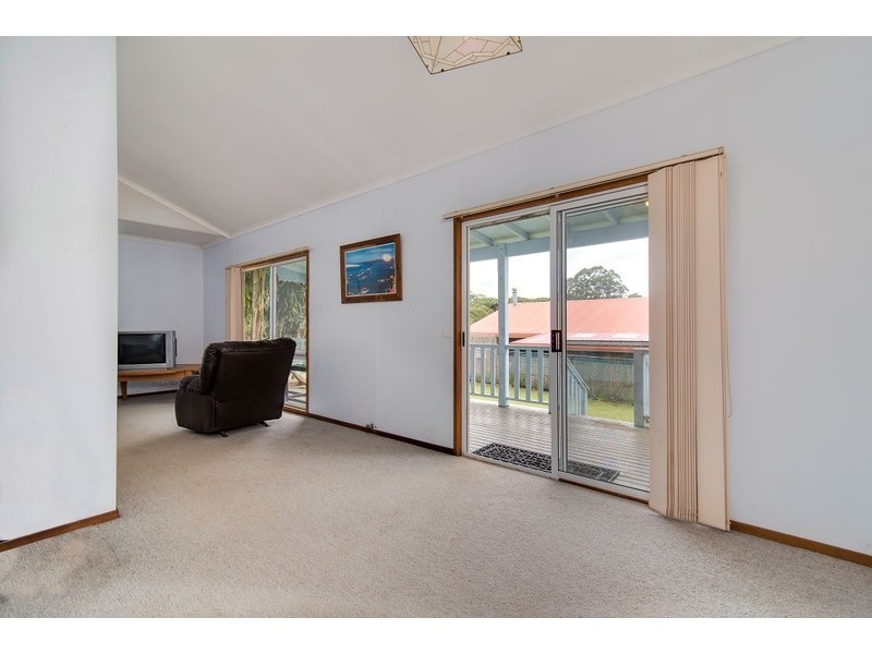 6 Rosewood Avenue, Bangalow NSW 2479