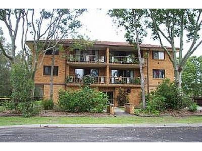 4/4 Bindaree Way, Ocean Shores NSW 2483