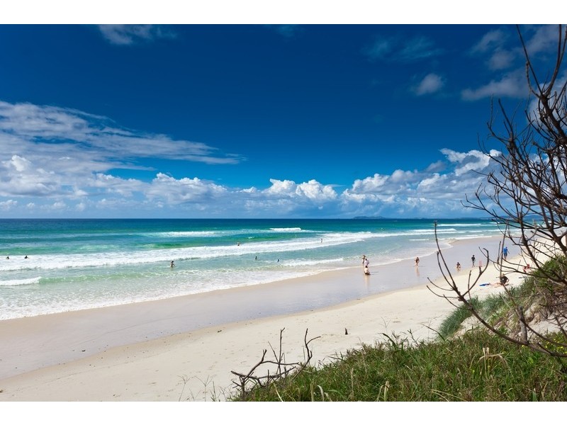 6B Kanandah Court, Ocean Shores NSW 2483