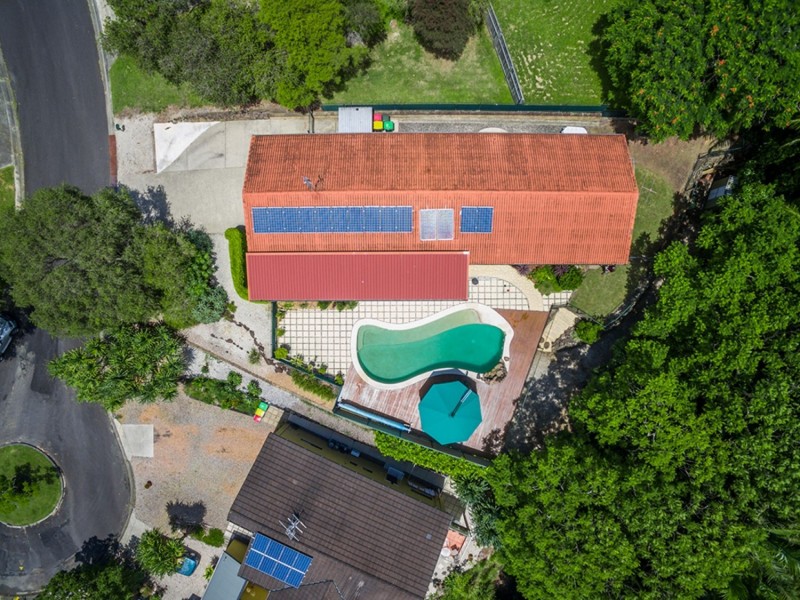 2 Harah Court, Ocean Shores NSW 2483