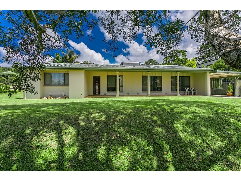 1 Binya Place, Ocean Shores NSW 2483