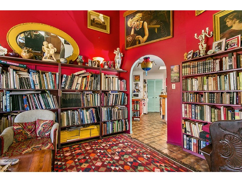 8 Katya Court, Ocean Shores NSW 2483