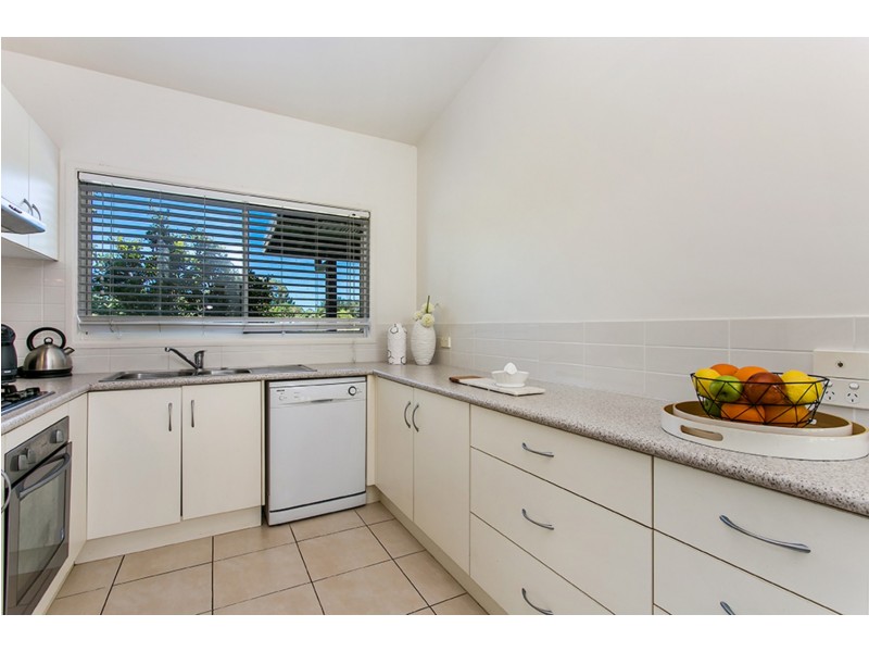 1/2 Palmer Avenue, Ocean Shores NSW 2483
